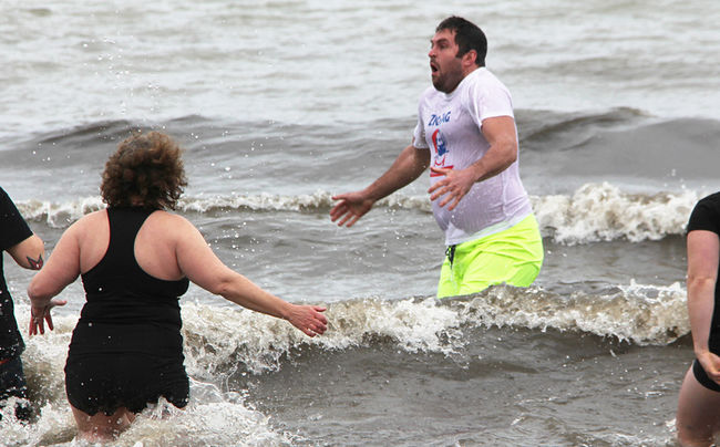 Cold water dip event in Ipperwash